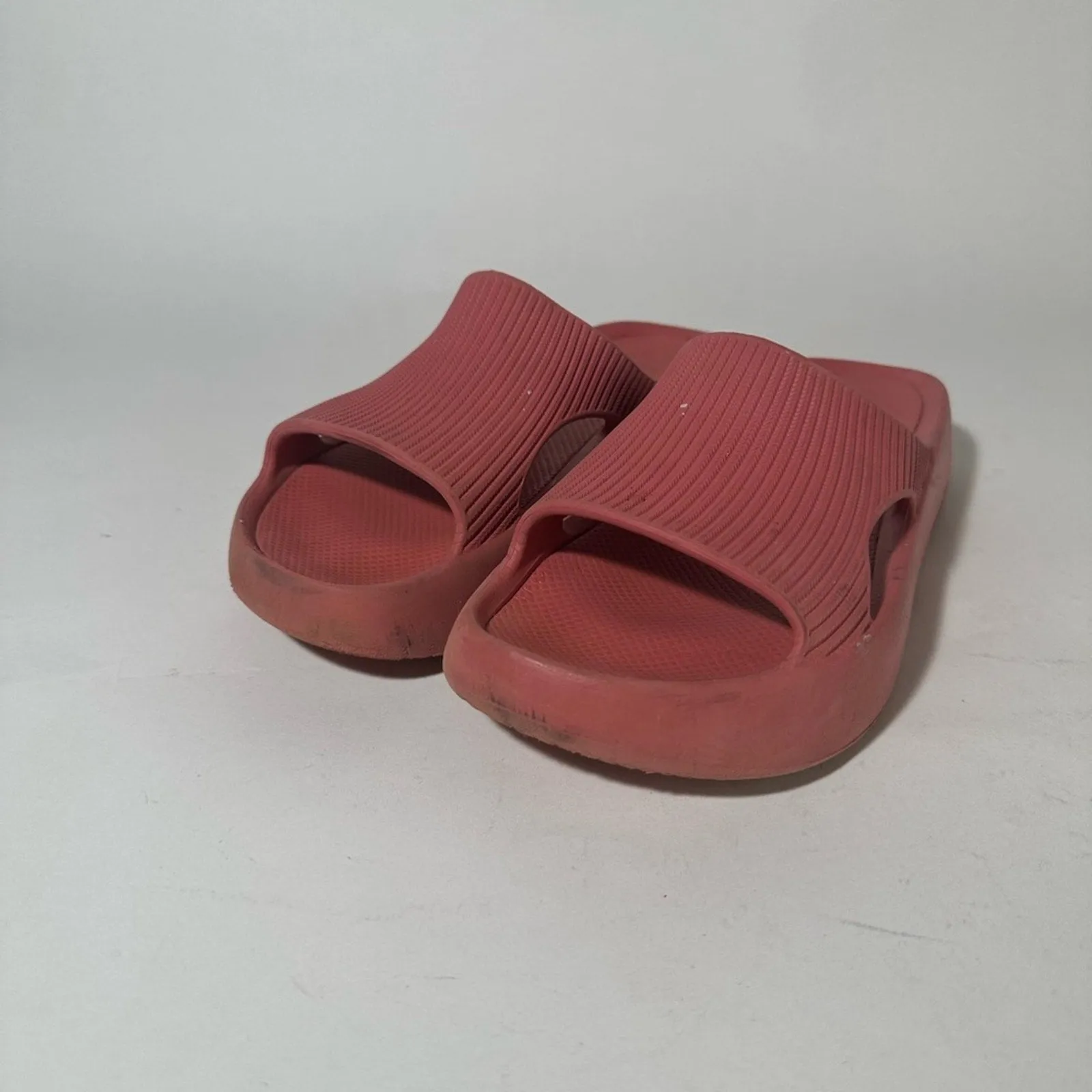 Calia Ribbed Pink Slide Sandals