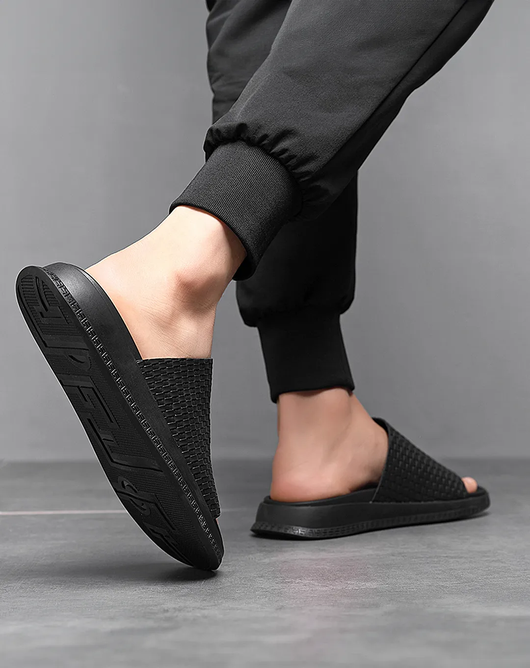 ♂Leather Chic Sandals