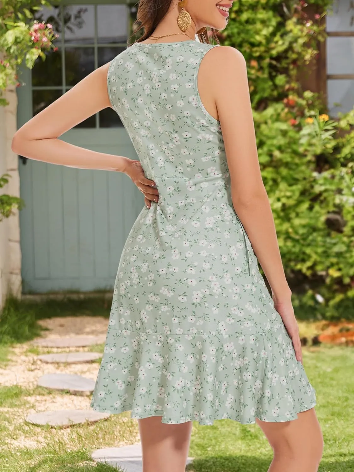 LOLOCCI Women Cute Flowy Mini V Neck Floral Sundresses Sleeveless Vacation Summer Dress for Teens Milkmaid Easter with Pocket