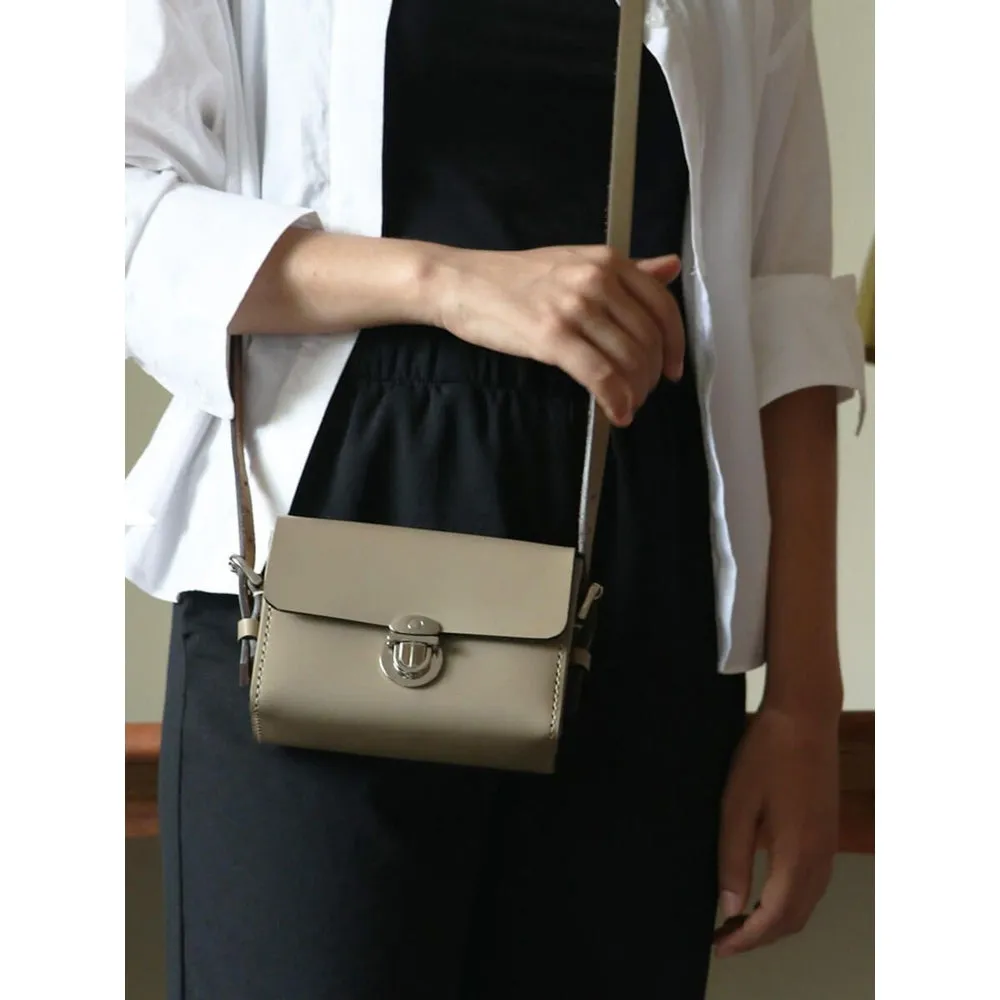 Nappa Dori Clay Saddle Mini Sling