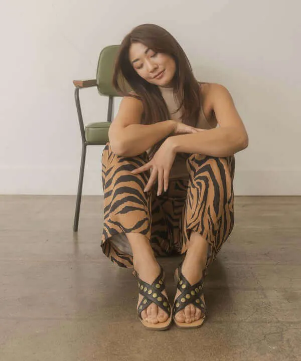 OASIS SOCIETY Kylie - Black Tan Studded Cross Band Summer Sandals