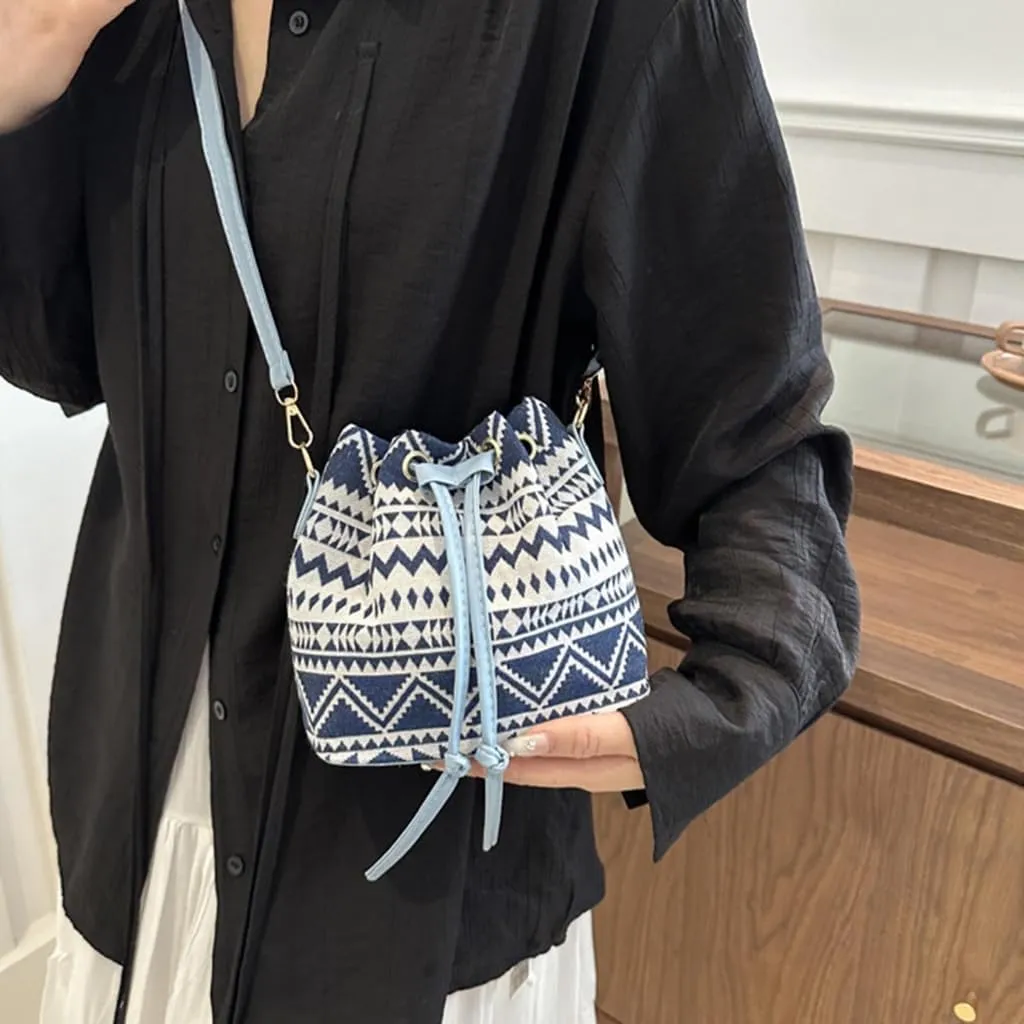 Women Bag Ethnic Styles Shoulder Bag Fashion Messengers Bag Simple Bucket Bag Drawstring Crossbody Bag for Daily Travel