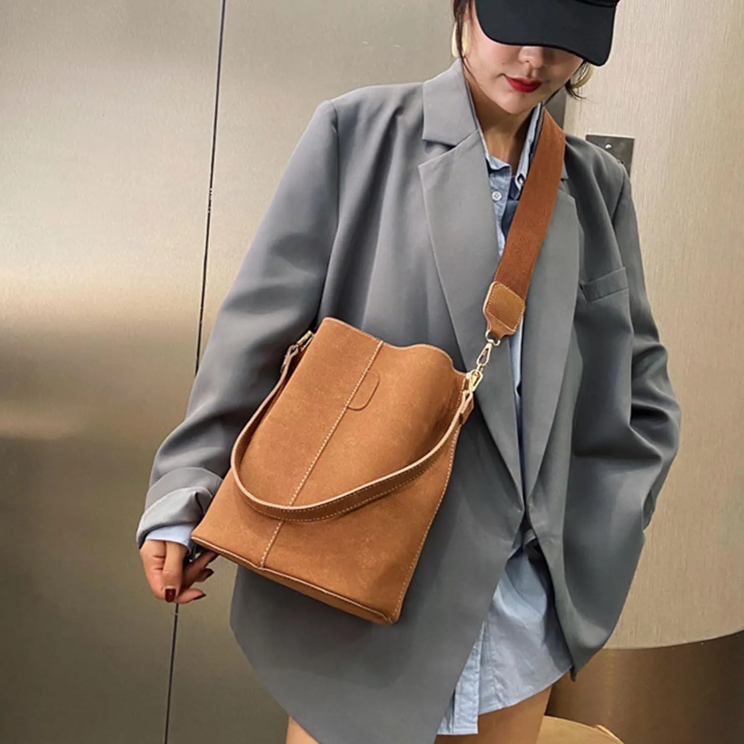 Women Shoulder Bag Trendy Handbag Autumn Winter Bucket Bag Retro Messengers Bag Casual Crossbody Bag for Daily Work